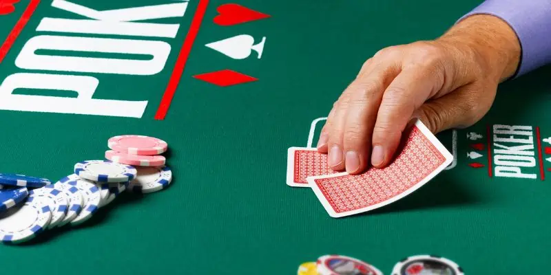 Chinh phục Poker bằng cách phân tích khoảng bài đối thủ